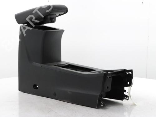 Used Armrest / Center console RENAULT CLIO V (B7_) 1.0 TCe 90 (B7MT) (91 hp) 31050206