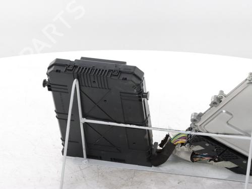 Engine control unit (ECU) PEUGEOT 2008 I (CU_) 1.2 THP 110 / PureTech 110 | BP30186634M57