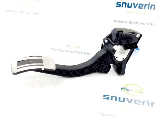 Used Pedal PEUGEOT 3008 II SUV (MC_, MR_, MJ_, M4_) 1.2 THP/ PureTech 130 (MRHNSM, MRHNSU, MRHNSJ, MRHNYW,... (131 hp) 10805533