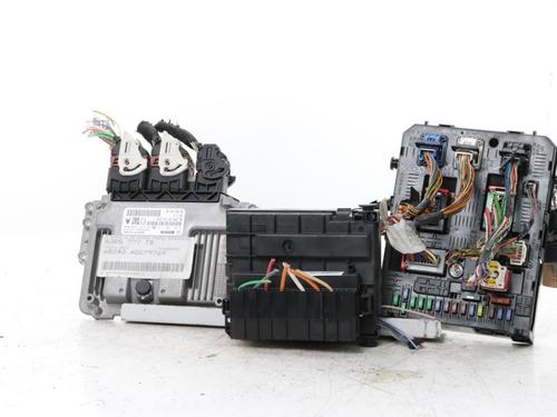 Used Engine control unit (ECU) Engine control unit (ECU) PEUGEOT 3008 I MPV (0U_) 1.6 VTi (120 hp) 34566721 34566721