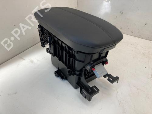 Midtkonsoll TOYOTA RAV 4 V (_A5_, _H5_) 2.5 Hybrid AWD (AXAH54, AXAL54) (222 hp) 28327560