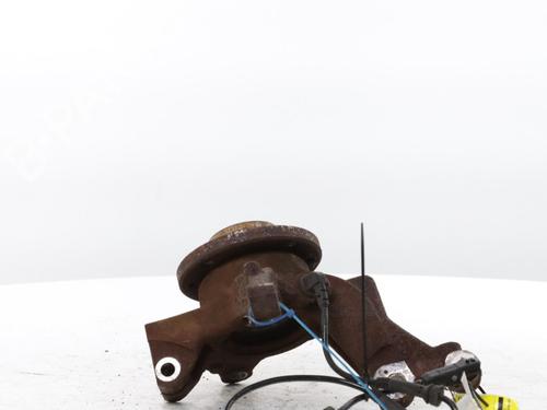 Left front steering knuckle DACIA SANDERO II TCe 90 (B8M1, B8MA, B8AC) | BP30757879M25 