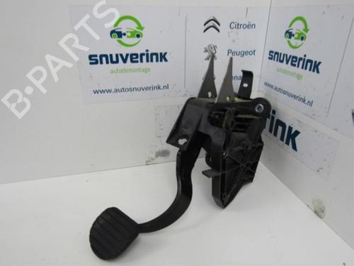 Used Break pedal Break pedal RENAULT LAGUNA III Grandtour (KT0/1) 1.5 dCi (KT0A, KT0R, KT02) (110 hp) 40561510 40561510