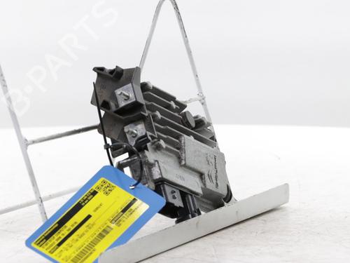 Switch PEUGEOT 3008 II SUV (MC_, MR_, MJ_, M4_) 1.2 THP/ PureTech 130 (MRHNSM, MRHNSU, MRHNSJ, MRHNYW,... | BP30758892I30