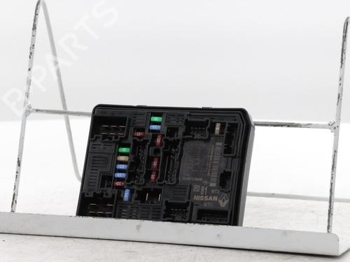 Used Fuse box Fuse box 31261302 31261302