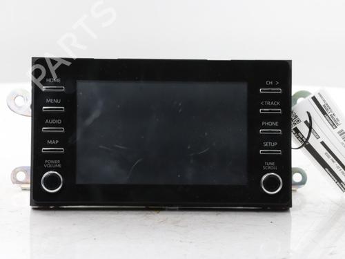 bilradio-toyota-aygo-x-_b7_-2022-38618815 main image