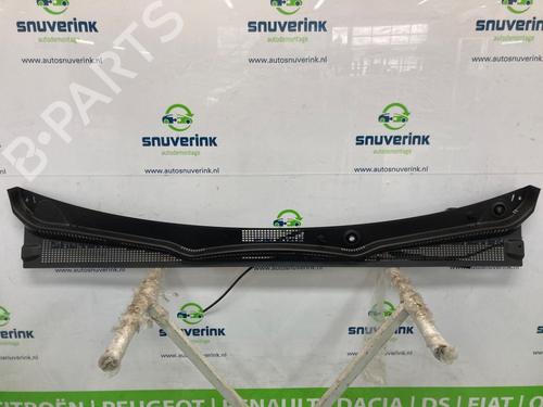scuttle-panel-renault-megane-e-tech-suv-2021-24418235 main image