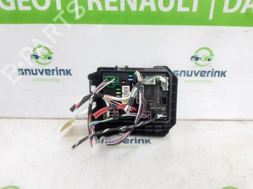 Used Fuse box RENAULT CAPTUR II (HF_) TCe 90 (HFM6) (91 hp) 31592546