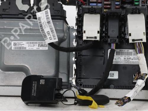 Used Engine control unit (ECU) Engine control unit (ECU) FORD PUMA (J2K, CF7) 1.0 EcoBoost (125 hp) 39211654 39211654