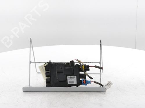 Sikringsdose RENAULT TRAFIC III Van (FG_) 2.0 dCi 120 (FGMN) (120 hp) 29426779