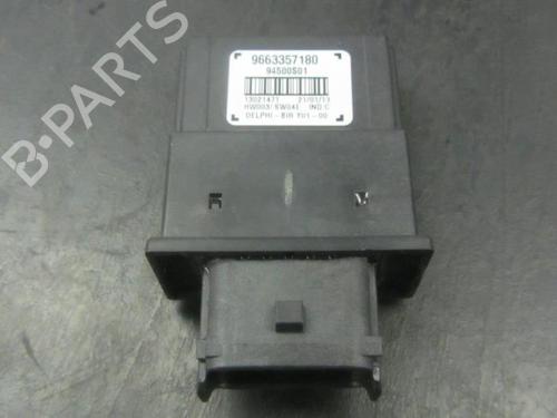 Used Control unit Control unit PEUGEOT 5008 (0U_, 0E_) 1.6 16V (156 hp) 40594403 40594403