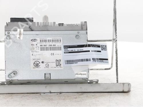 radio-peugeot-2008-i-cu_-2013-35991874 main image