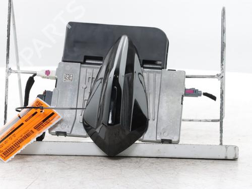 antennabase-citroen-c5-x-nd_-nc_-2021-36090343 main image