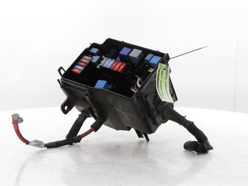 Used Fuse box OPEL VIVARO B Van (X82) 1.6 CDTI (05) (146 hp) 31960366