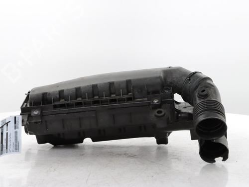 Used Air filter box Air filter box PEUGEOT 308 III (FB_, FH_, FP_, F3_, FM_) PureTech 130 (FPHNSL, FPHNST) (131 hp) 33697019 33697019