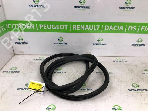 rubber-door-seal-toyota-proace-van-mdz_-2016-24647258 main image