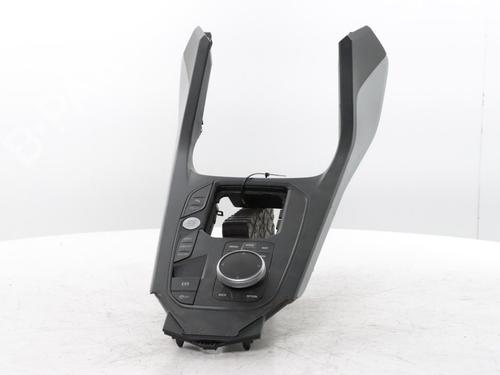 Used Middle console Middle console BMW 1 (F40) 118 i (140 hp) 33874566 33874566
