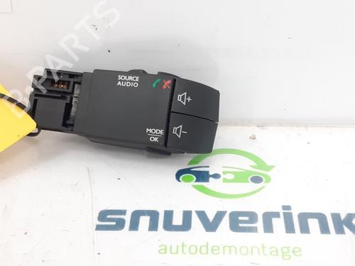 Used Steering wheel controls RENAULT CLIO IV (BH_) 1.5 dCi 90 (90 hp) 13946012