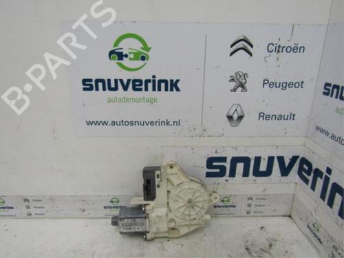 Used Electronic module Electronic module PEUGEOT 407 (6D_) 2.0 HDi 135 (6DRHRH, 6DRHRE, 6DRHRG, 6DRHRJ) (136 hp) 40592807 40592807