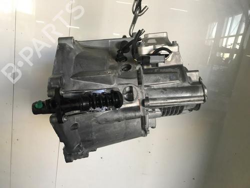 Used Gearbox OPEL CORSA F (P2JO) 1.2 (68) (101 hp) 27971297
