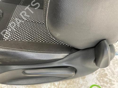 Left front seat CITROËN DS3 (SA_) 1.6 HDi 90 | BP40584020C15 - Image 4
