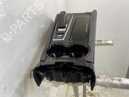 Middle console PEUGEOT 508 II (FB_, FH_, F3_) Hybrid 225 (F35GQU) | BP33874276I22 - Image 2