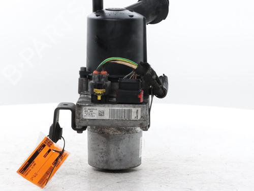 Used Steering pump Steering pump CITROËN C4 Coupe (LA_) 1.6 HDi (109 hp) 35991908 35991908