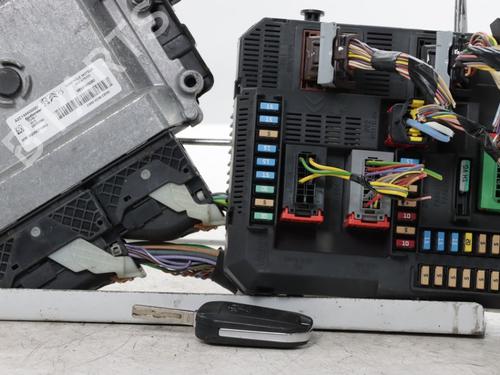 Used Engine control unit (ECU) Engine control unit (ECU) 37262955 37262955