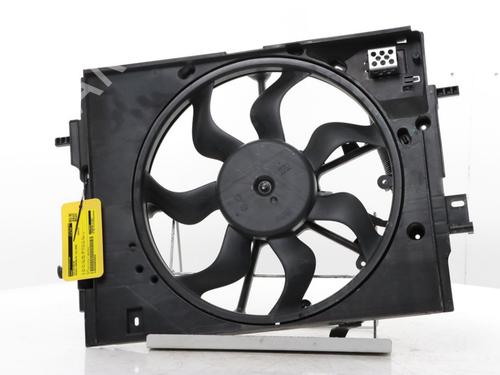 radiator-fan-renault-arkana-i-lcm_-ldn_-2019-30758325 main image