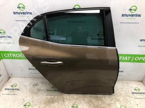 right-rear-door-renault-megane-iv-hatchback-b9amn_-15-dci-110-b9a3-821003398r-821001172r-2015-19113234 main image