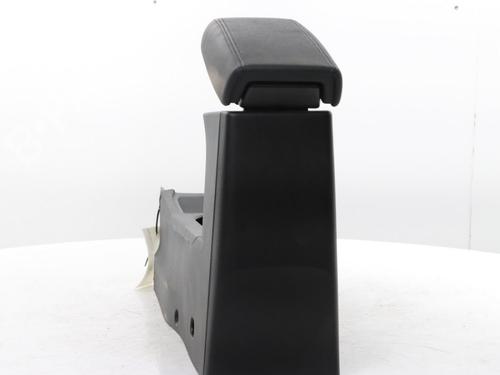 Armrest / Center console RENAULT CLIO V (B7_) 1.0 TCe 90 (B7MT) | BP31050206I20