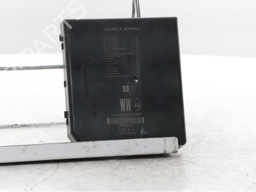fuse-box-renault-scenic-iv-j9_-2016-2017-2018-2019-2020-2021-2022-38409066 main image