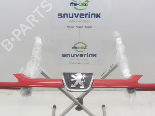 Used Grille PEUGEOT 206 Hatchback (2A/C) 1.9 D (69 hp) 10782315