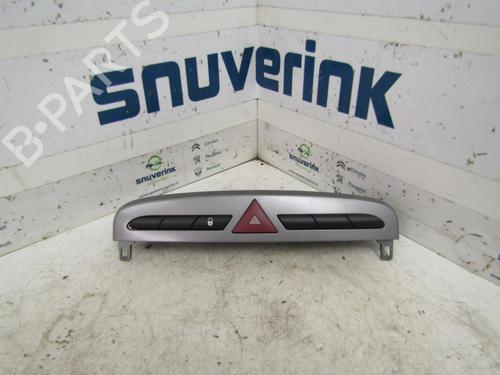 Used Warning switch PEUGEOT 308 I (4A_, 4C_) 1.4 16V (95 hp) 21111287