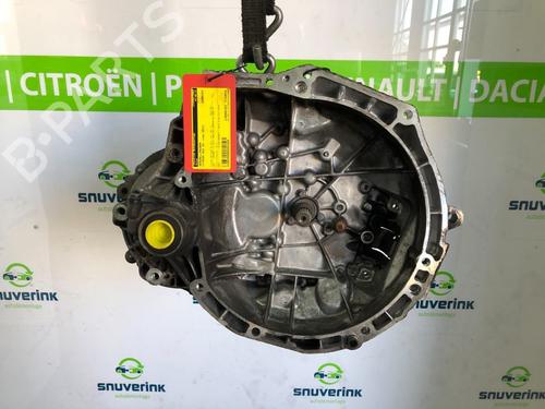 automatic-gearbox-citroen-ds3-sa_-14-hdi-70-sa8hp4-2231v0-2009-2010-2011-2012-2013-2014-2015-2016-16964391 main image