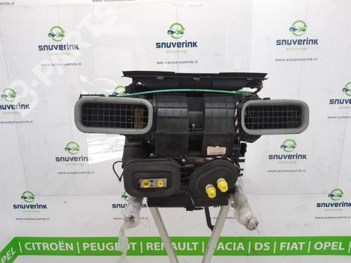 Used Heater matrix box Heater matrix box RENAULT MEGANE III Grandtour (KZ0/1) 1.5 dCi (KZ09, KZ0D, KZ1G, KZ29, KZ14, KZ1W, KZ10, KZ1F,... (110 hp) 10805832 10805832