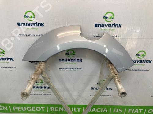 Used Wheel arch trim RENAULT TWINGO II (CN0_) 1.6 RS (CN0N, CN0R, CN0S) (133 hp) 24477076