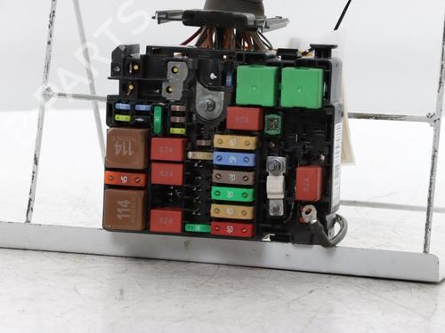 Used Fuse box Fuse box 31960745 31960745