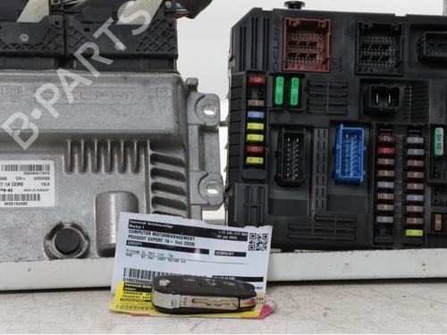 engine-control-unit-ecu-peugeot-expert-van-v_-2016-38466589 main image
