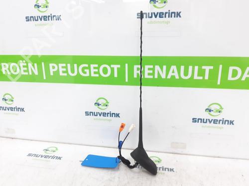radio-peugeot-2008-i-cu_-12-thp-110-puretech-110-658769-9804058180-2013-16099311 main image