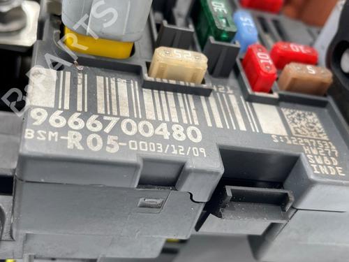 Used Fuse box PEUGEOT 308 SW I (4E_, 4H_) 1.6 16V (120 hp) 28288744