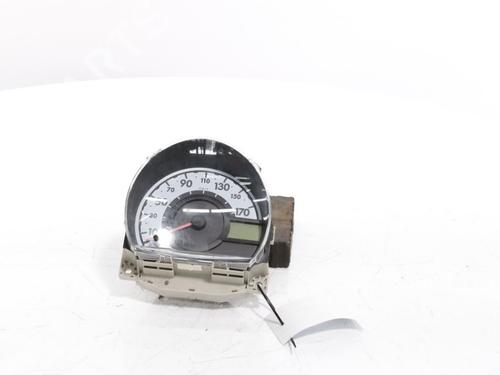 Used Instrument cluster PEUGEOT 107 (PM_, PN_) 1.0 (68 hp) 27351346