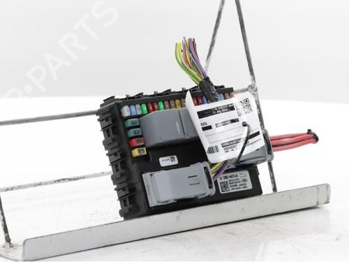 Fuse box LAND ROVER DEFENDER Station Wagon (L663) P300 Si4 4x4 | BP40588807E1 - Image 10