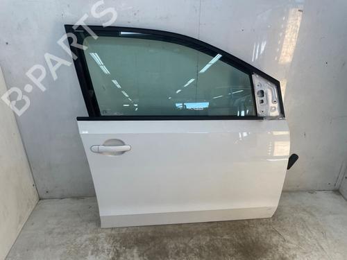Used Right front door Right front door 38062577 38062577