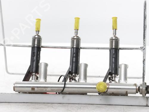 Used Injection rail Injection rail CITROËN C4 III (BA_, BB_, BC_) 1.2 PureTech 130 (BAHNSA, BAHNSB) (130 hp) 34567071 34567071