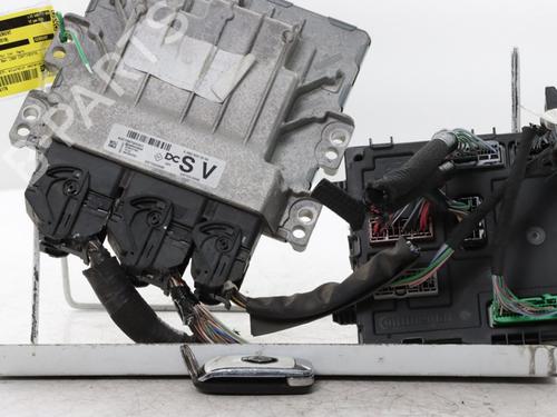 Used Engine control unit (ECU) Engine control unit (ECU) RENAULT KADJAR (HA_, HL_) 1.3 TCe 140 (HLNB, HLN1) (140 hp) 34563040 34563040