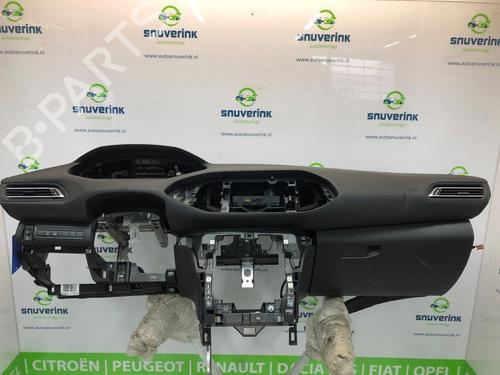 Used Dashboard Dashboard 21112358 21112358