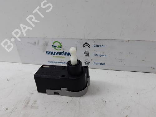 Used Headlight adjuster motor PEUGEOT 308 II (LB_, LP_, LW_, LH_, L3_) 1.2 THP 110 (110 hp) 13190753