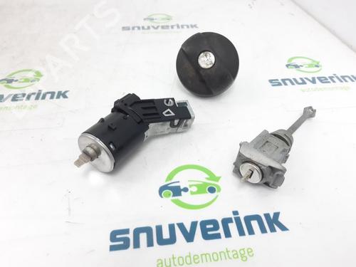 Used Ignition barrel Ignition barrel PEUGEOT 208 I (CA_, CC_) 1.2 VTI 82 (82 hp) 24165393 24165393