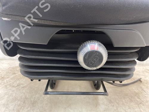Left front seat IVECO DAILY VI Platform/Chassis 33S14, 35S14, 35C14, 38S14 | BP34567213C15 - Image 3